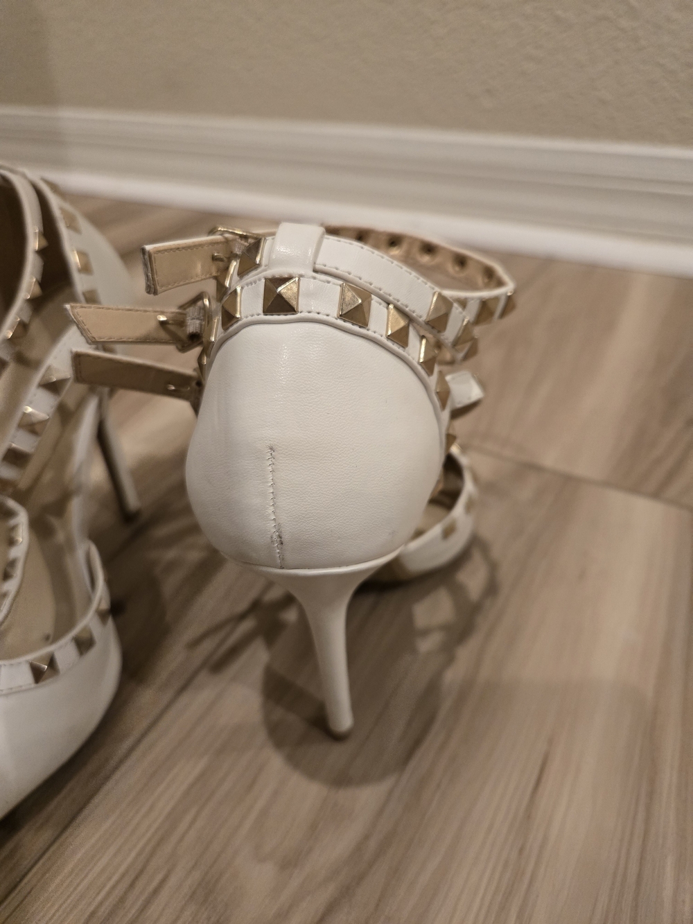 Charlotte Russe White Pointed T-Strap Heels with Gold Studs - Picture 3 of 5